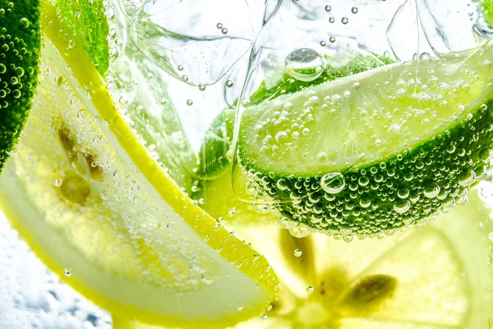 Does Sparkling Water Hydrate You? Dietitian Directory